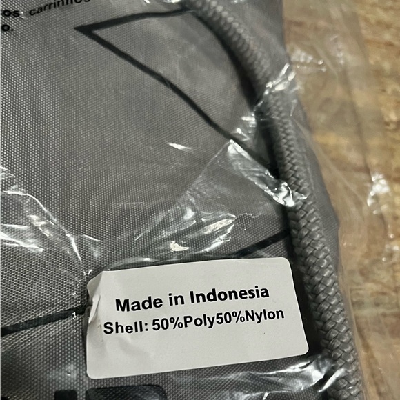 New Under Armour UA OZSEE sackpack - Picture 6 of 10